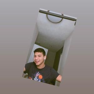 Meet your Posher, Alejandro